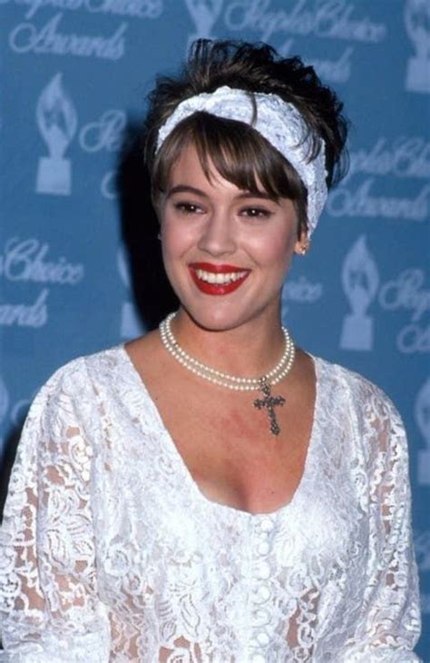 alyssa milano pantyhose|30 Fascinating Photos of a Young and Beautiful Alyssa Milano in。